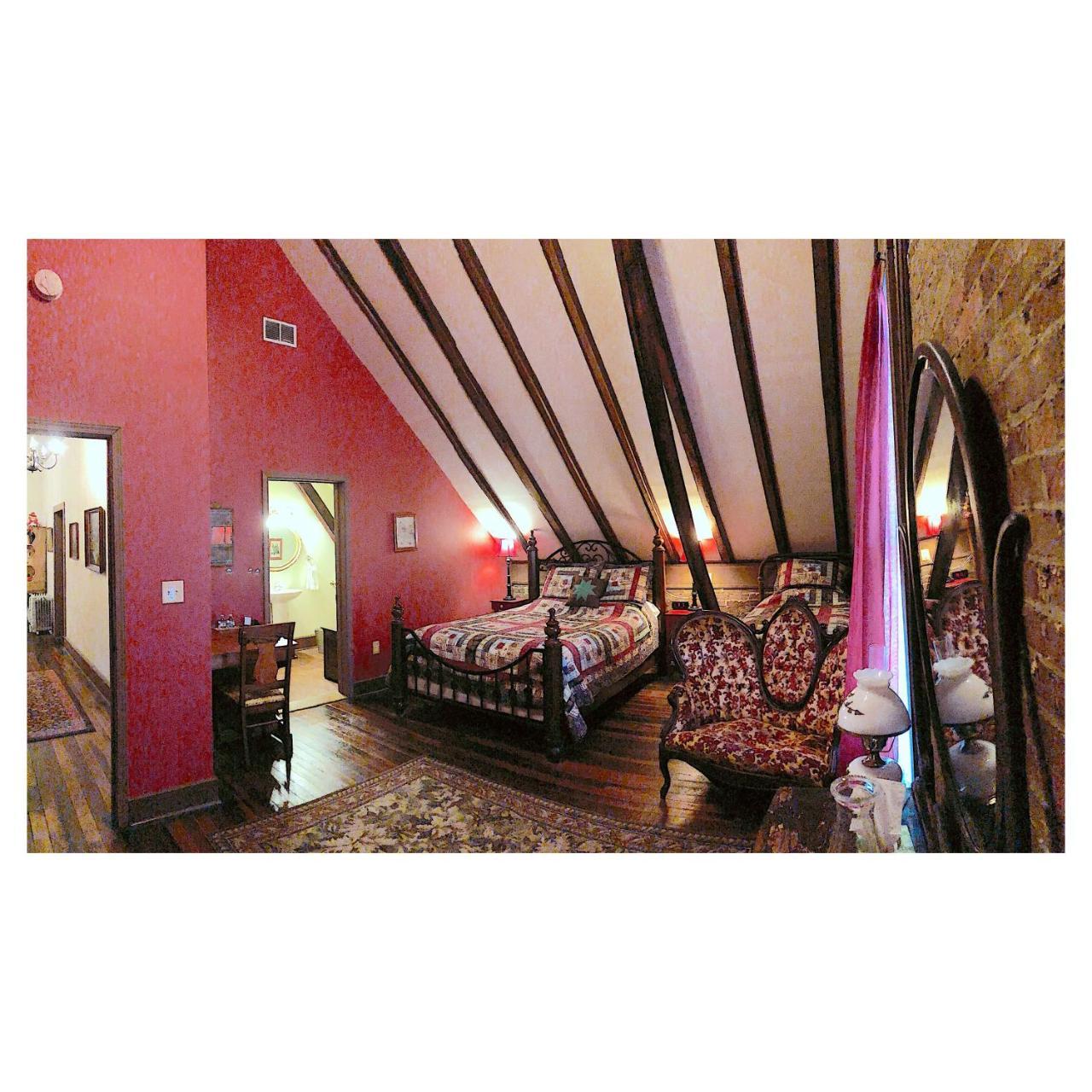 Main Street 5*
